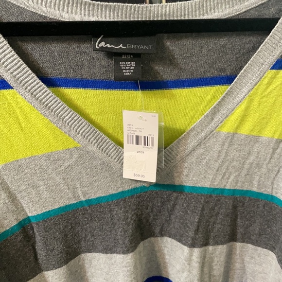 Lane Bryant Sweater Women’s V Neck striped - Picture 2 of 6